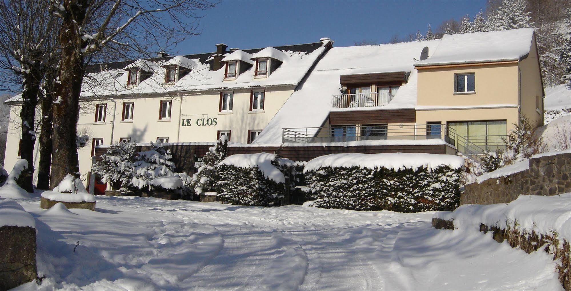 Hotel Restaurant Le Clos Besse-et-Saint-Anastaise Exterior foto